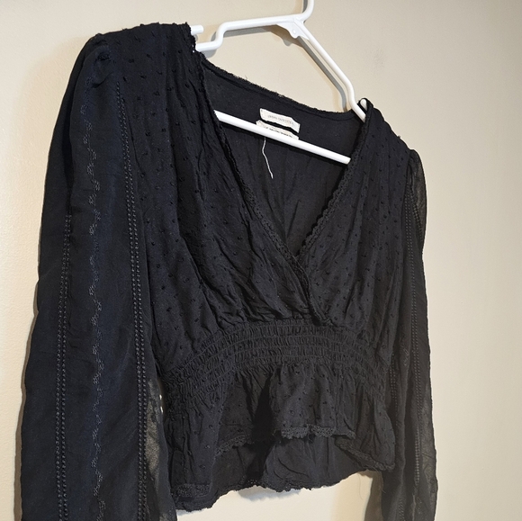 Urban Outfitters Women's Size Small Cropped V-Neck Peplum Top in Black - Picture 3 of 6